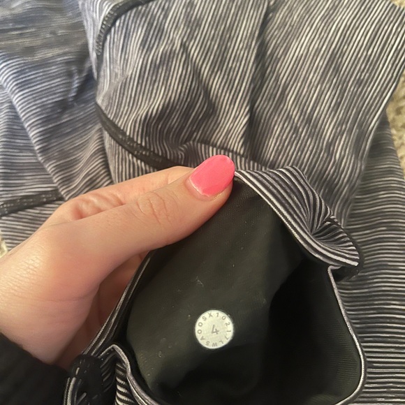 Lululemon Leggings - Picture 5 of 5